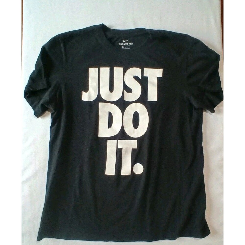 Men’s Nike Just Do It Black Shirt Size MEDIUM Preowned